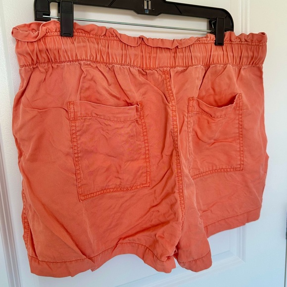 LOFT Drawstring Shorts - Picture 4 of 6